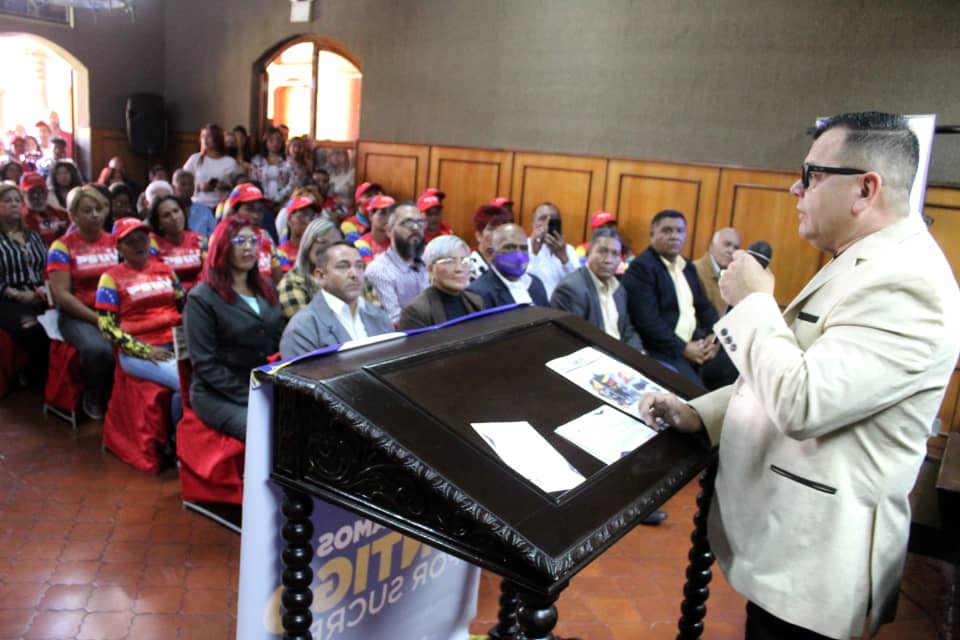 ALCALDE-WILSON-COY-MEMORIA-2-CNT Alcalde del municipio Sucre Wilson Coy presentó informe de gestión 2022.