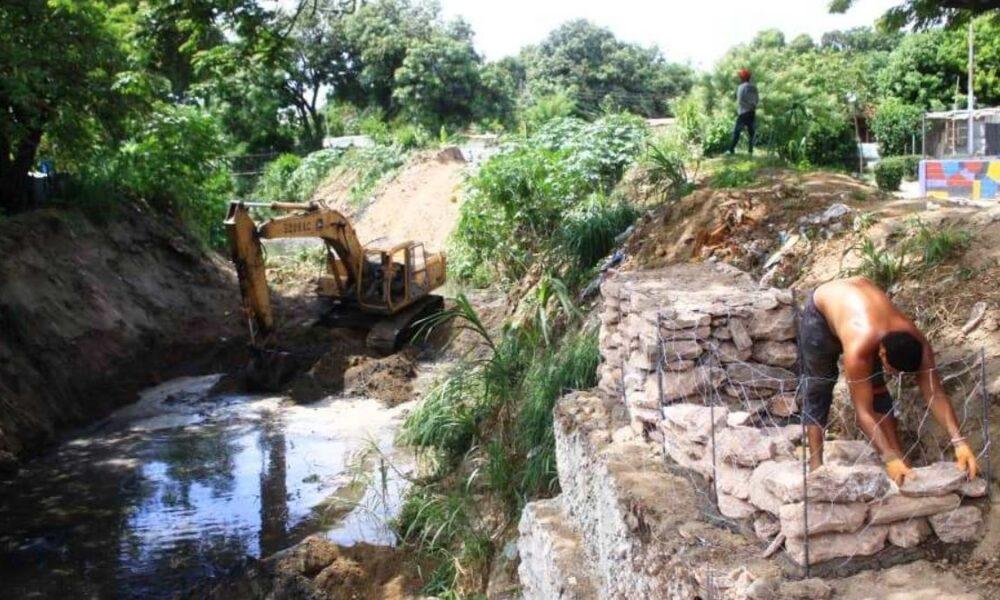 Serpumar avanza en tareas de desazolve del río Turmero
