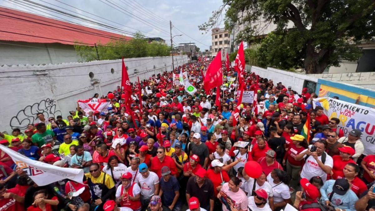 Militancia del PSUV Aragua realizó marcha en apoyo al presidente Nicolás Maduro