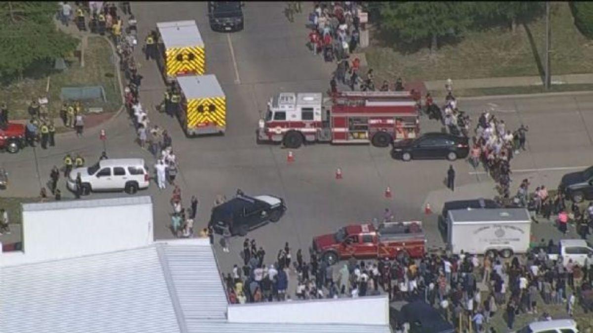 tiroteo masivo en centro comercial de Texas