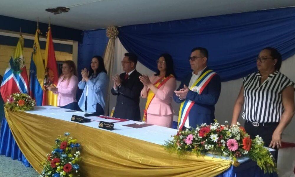 Parlamento aragüeño celebró sesión conjunta en Cagua