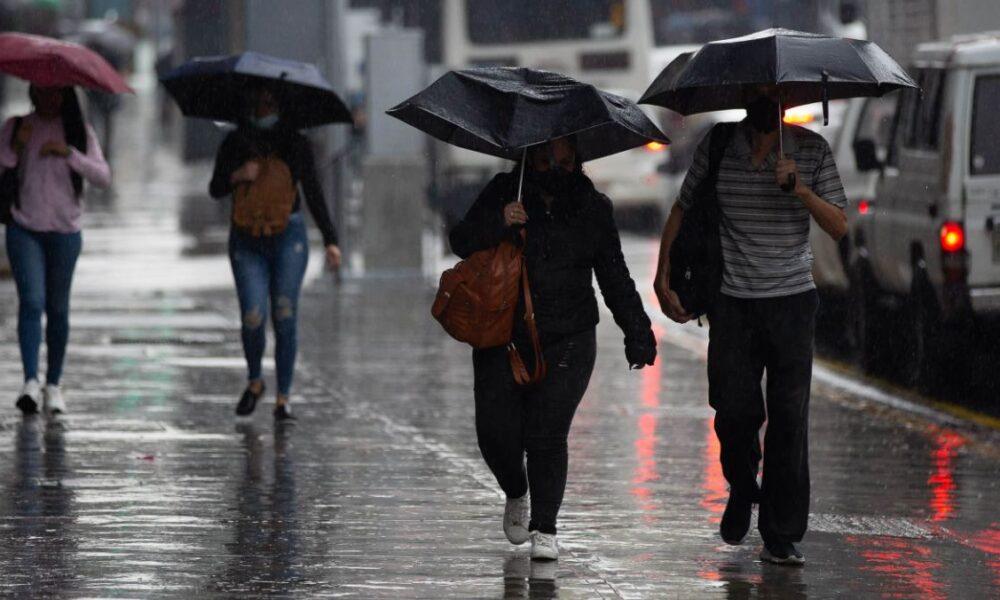 Lluvias de las últimas horas crean afectaciones en varios estados