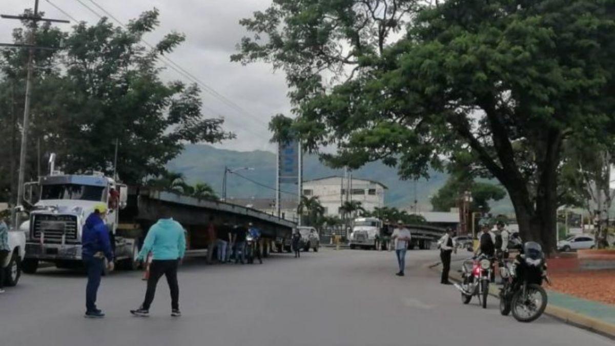 Gobierno de Aragua y MinTransporte instalarán dos puentes entre Sucre y Lamas