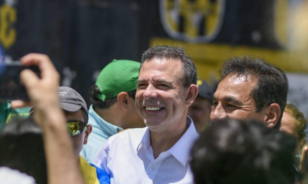 Roberto Enríquez de Copei, primer candidato en postularse a las primarias