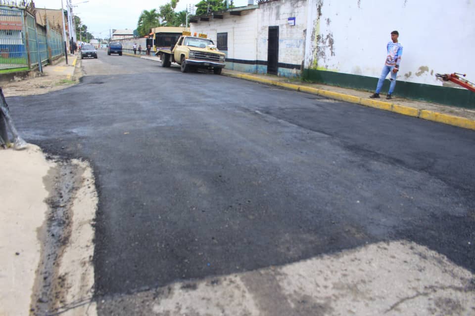 ASFALTADO-MARINO-12 Alcaldia de Mariño optimiza vías de Guanarito y Zona Agraria