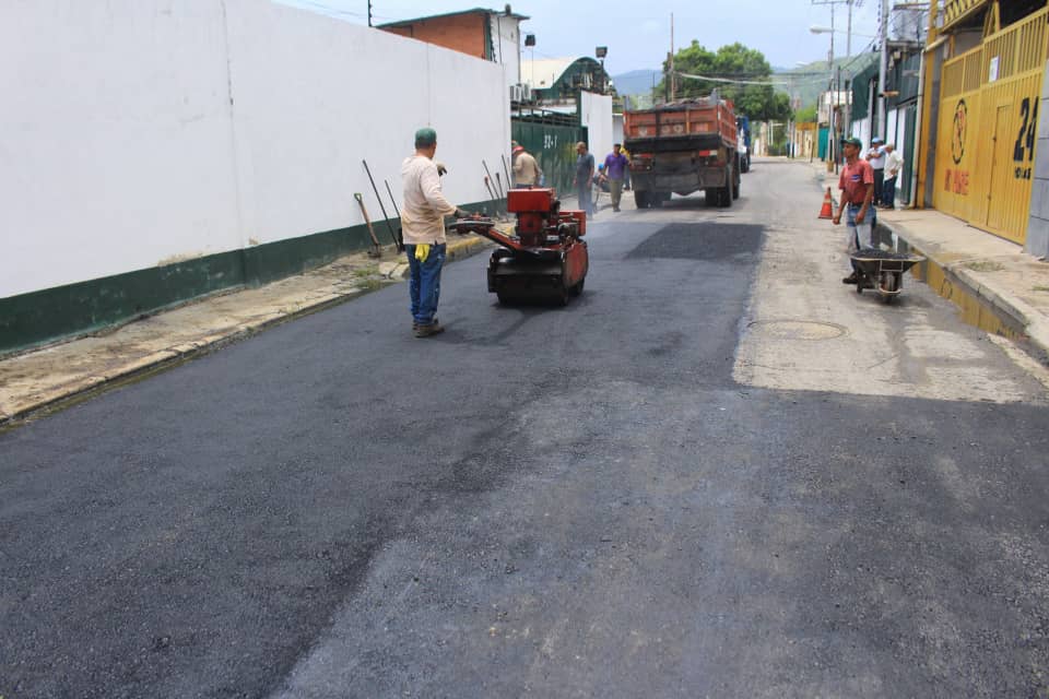 ASFALTADO-MARINO-15 Alcaldia de Mariño optimiza vías de Guanarito y Zona Agraria
