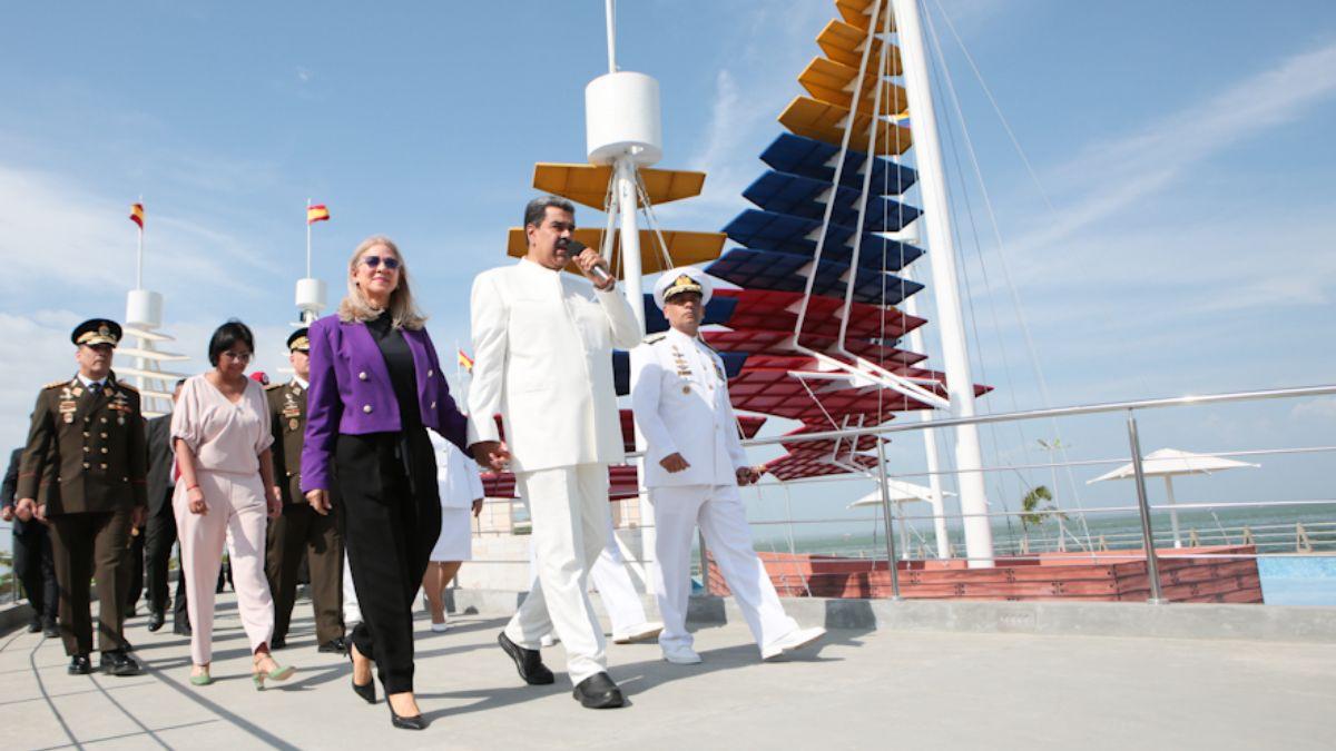 Pdte. Maduro inauguró Monumento Épico Bicentenario Batalla Naval del Lago