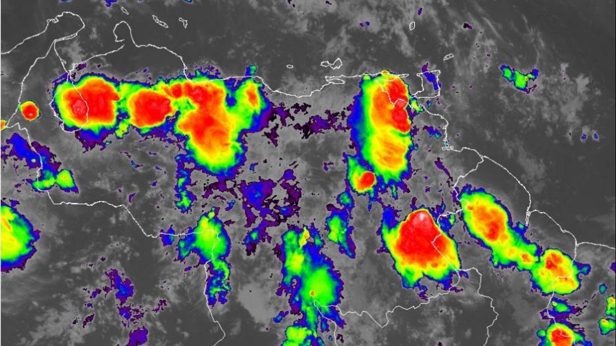Onda tropical 22 generó inundaciones en varias zonas de Aragua y otros estados