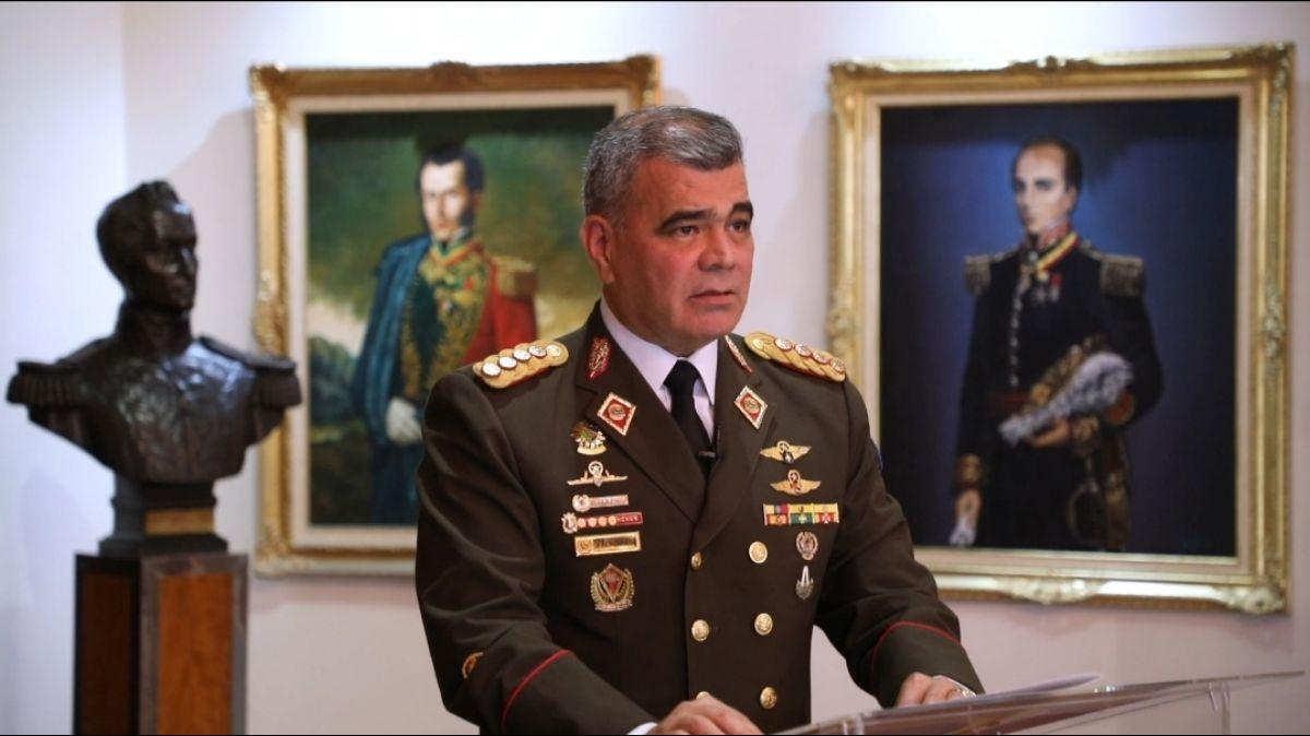 Gral. Padrino López es ratificado nuevamente como ministro para la Defensa