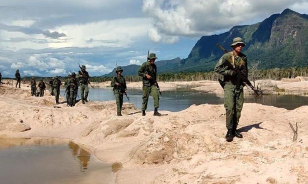 FANB expulsan a más de 7.600 mineros ilegales del Amazonas