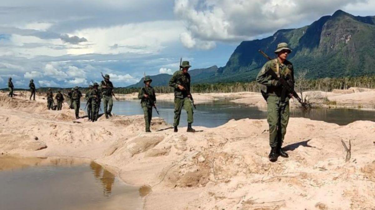 FANB expulsan a más de 7.600 mineros ilegales del Amazonas