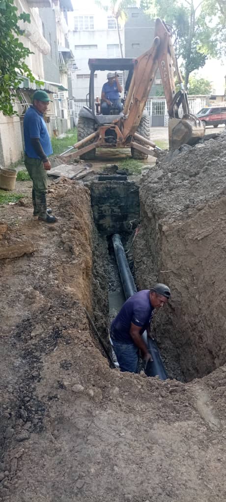 Hidrocentro solucionó colapso de aguas servidas en sector 6 de Caña de Azúcar Hidrocentro-1 Hidrocentro solucionó colapso de aguas servidas en sector 6 de Caña de Azúcar