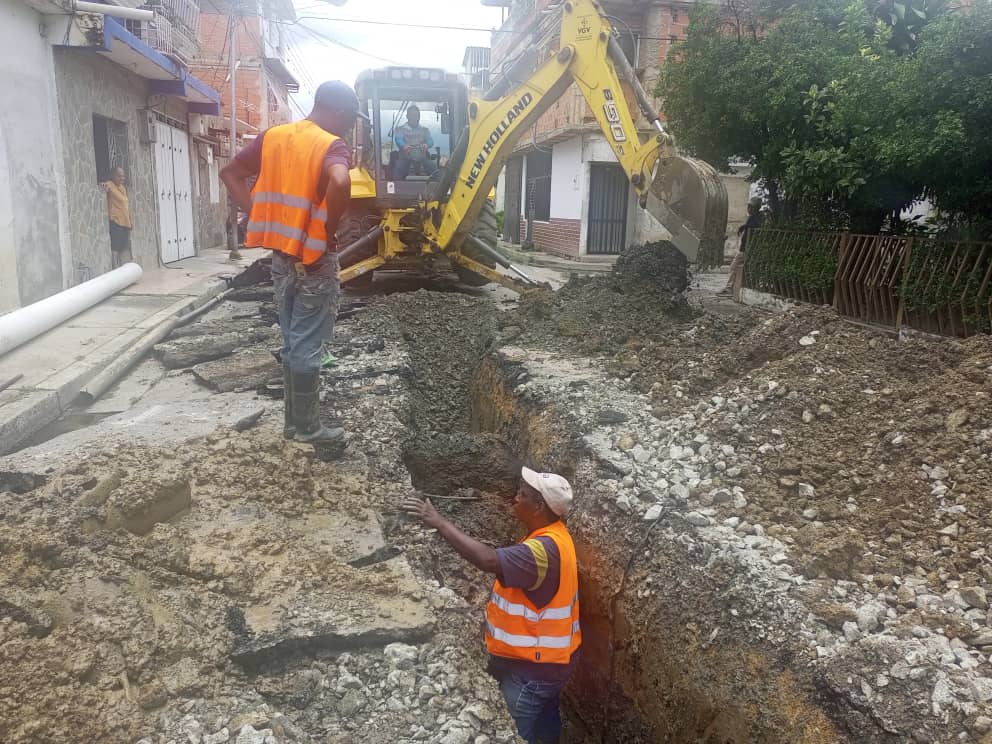 Sust.-colector-La-Coromoto Hidrocentro solventó problema de aguas servidas en La Coromoto