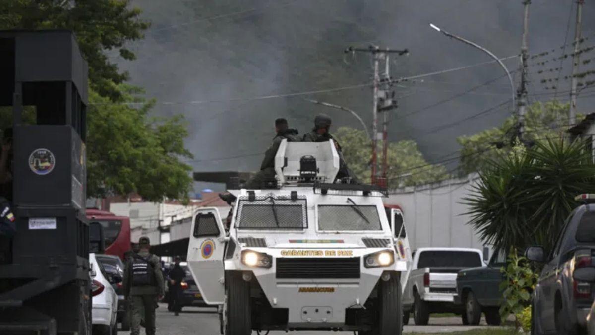 400 reclusos con armamento pesado escaparon con el "Niño Guerrero" de Tocorón 
