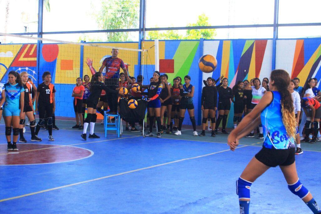 CAMPAMENTO-VOLEIBOL-FEMENINO-05-1024x682 Exitoso campamento para captar talentos del voleibol femenino se realizó en Mariño