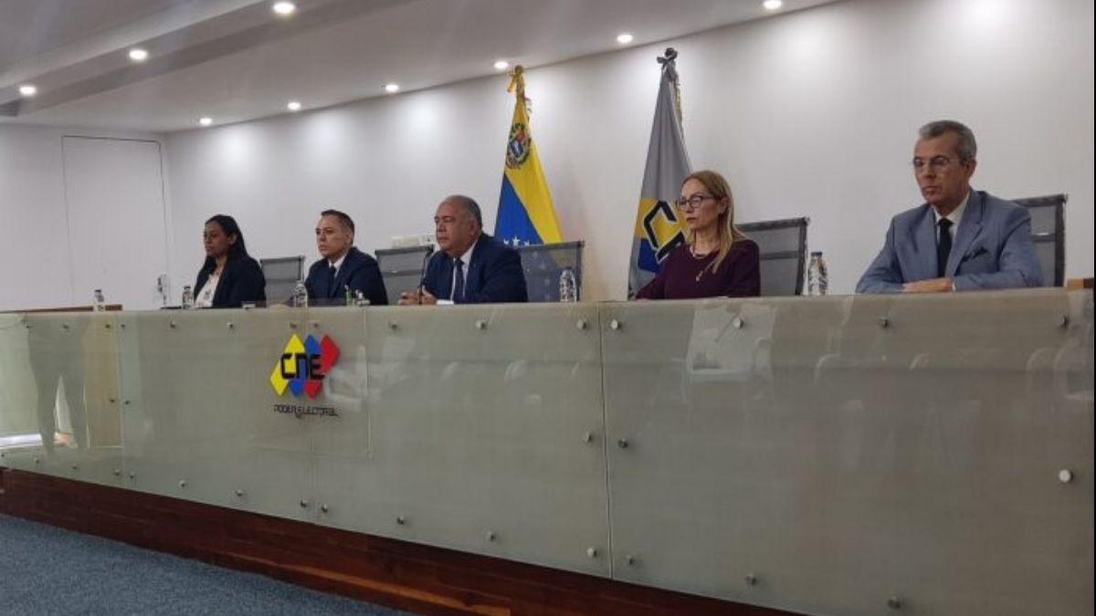 CNE prestará apoyo técnico a la oposición para organizar las primarias