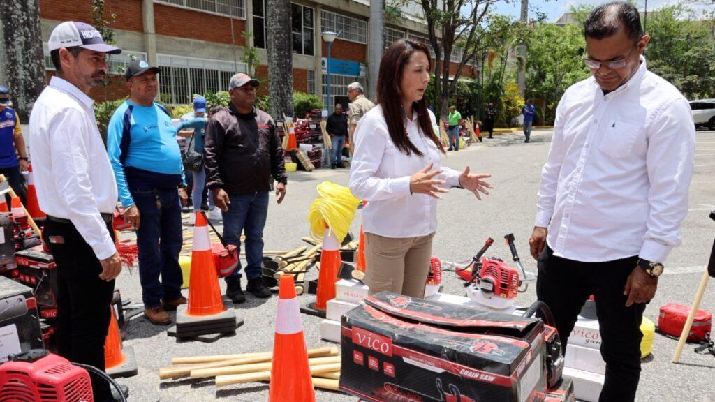 IMG-20230907-WA0131-1024x576 Corpoelec entregó equipos a hidrológicas para atender la vegetación de las fuentes hídricas