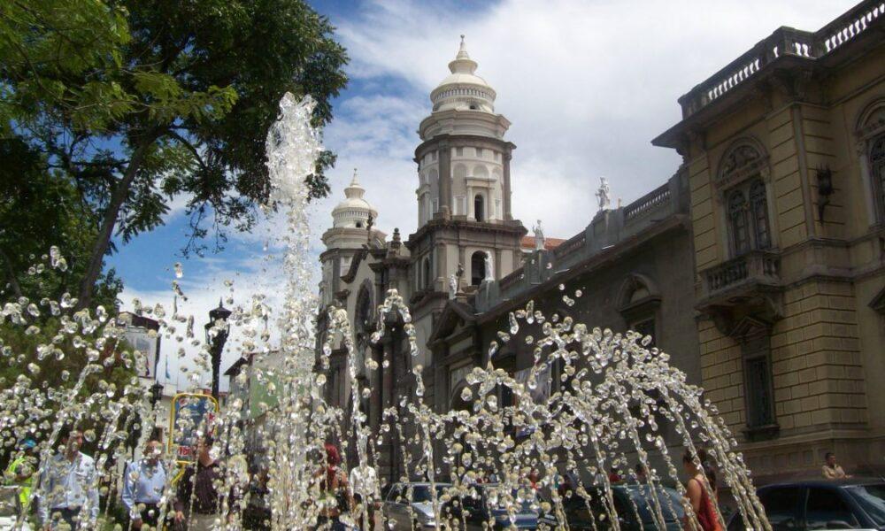 Mérida: Sólo 3h laborarán instituciones públicas
