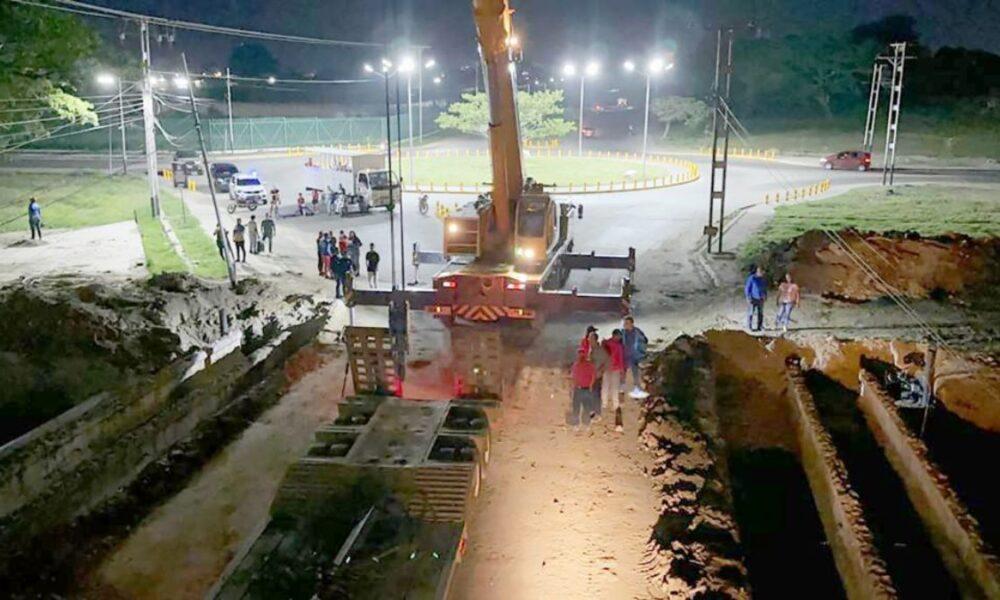 Colocaron grandes vigas de concreto para ampliación de Puente Hierro en Cagua
