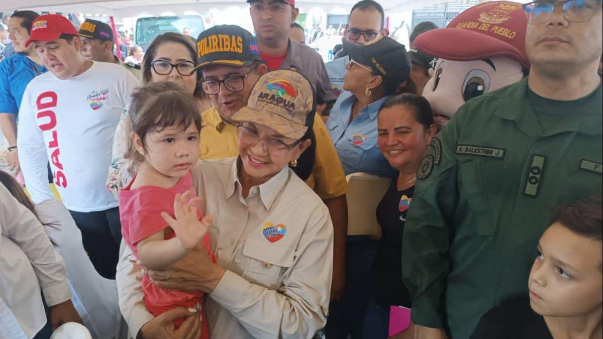 Jornada "Aragua Reverdece" atendió en Zuata más de mil familias