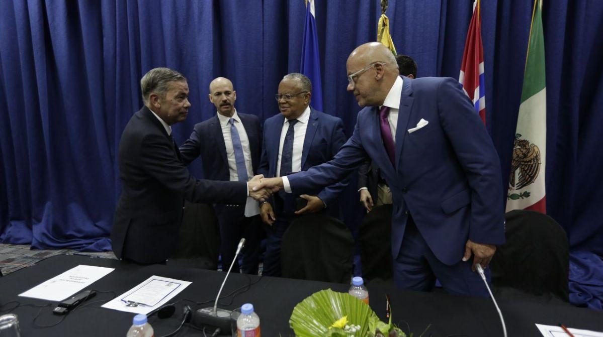 Gobierno y oposición firman acuerdo sobre derechos políticos y garantías electorales