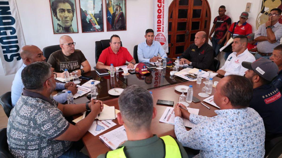Ministro Marco Torres encabezó mesa de trabajo con alcaldes del eje de Barlovento