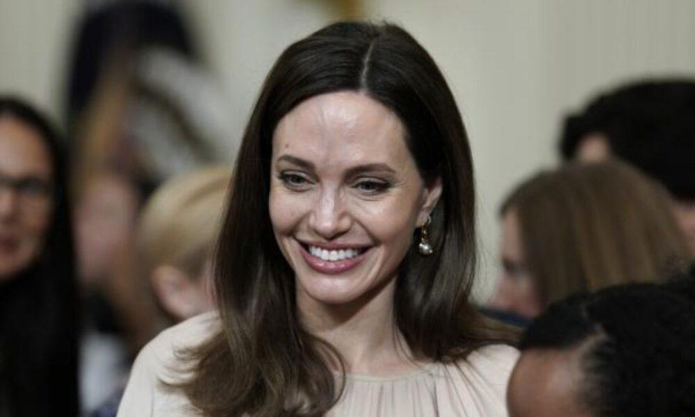 Angelina Jolie denuncia que Gaza se esta convirtiendo en una enorme fosa común