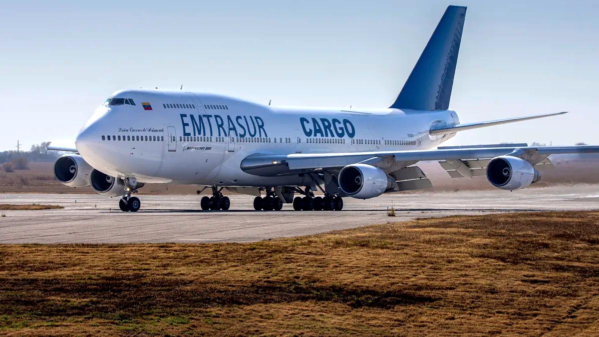 Venezuela prohíbe el paso de aeronaves argentinas en su espacio aéreo