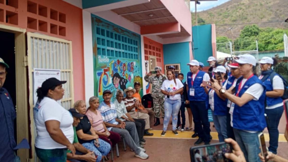 Más de 15 mil centros electorales operativos para Consulta Popular