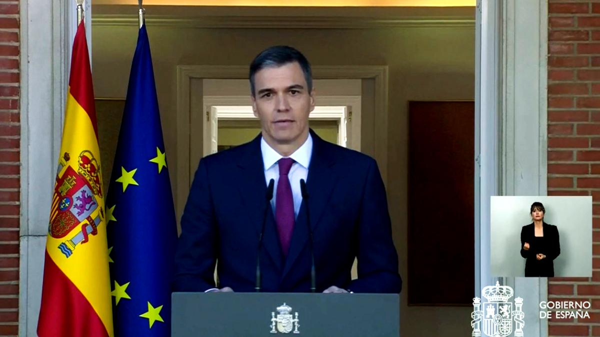 Pedro Sánchez "no renuncia" y decide seguir al frente del gobierno español