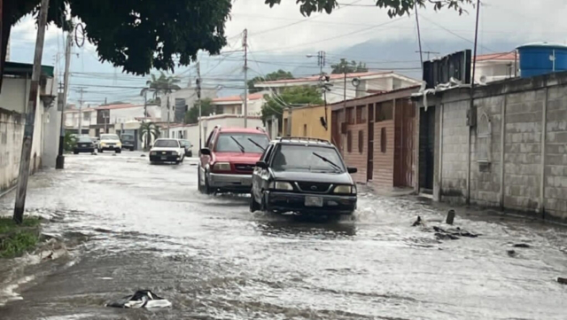 Lluvias causaron anegaciones en sectores de Aragua yH5BAEKAAEALAAAAAABAAEAAAICTAEAOw== Lluvias causaron anegaciones en sectores de Aragua