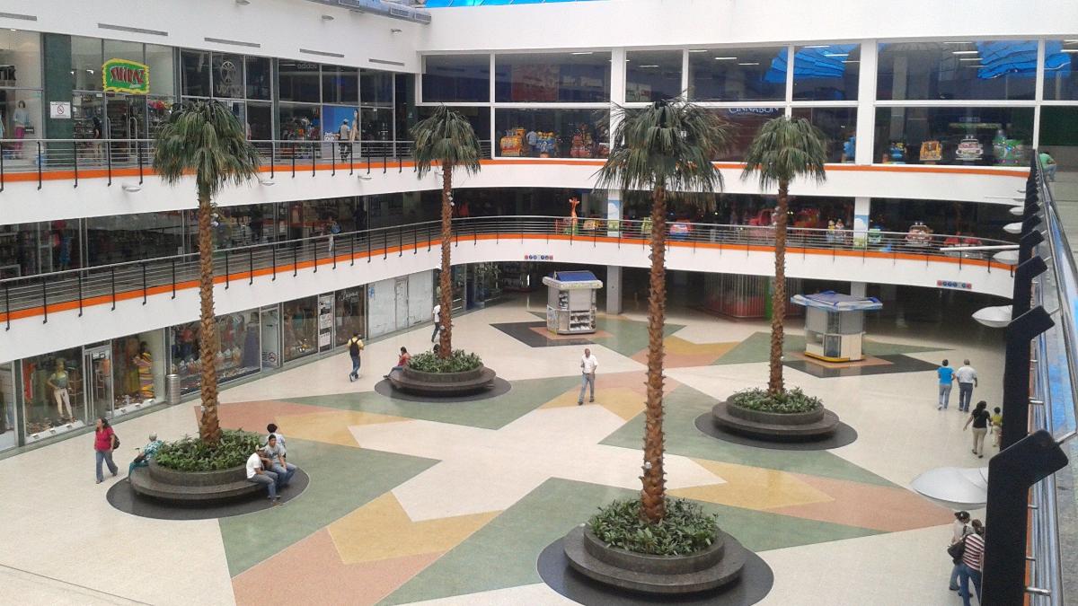 Centros comerciales de Aragua enfrentan desafíos con locales vacíos