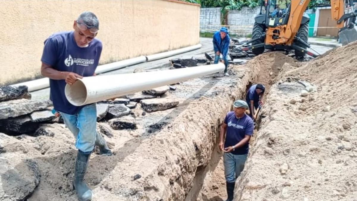 Hidrocentro sustituyó tubería de aguas servidas en La Cooperativa I