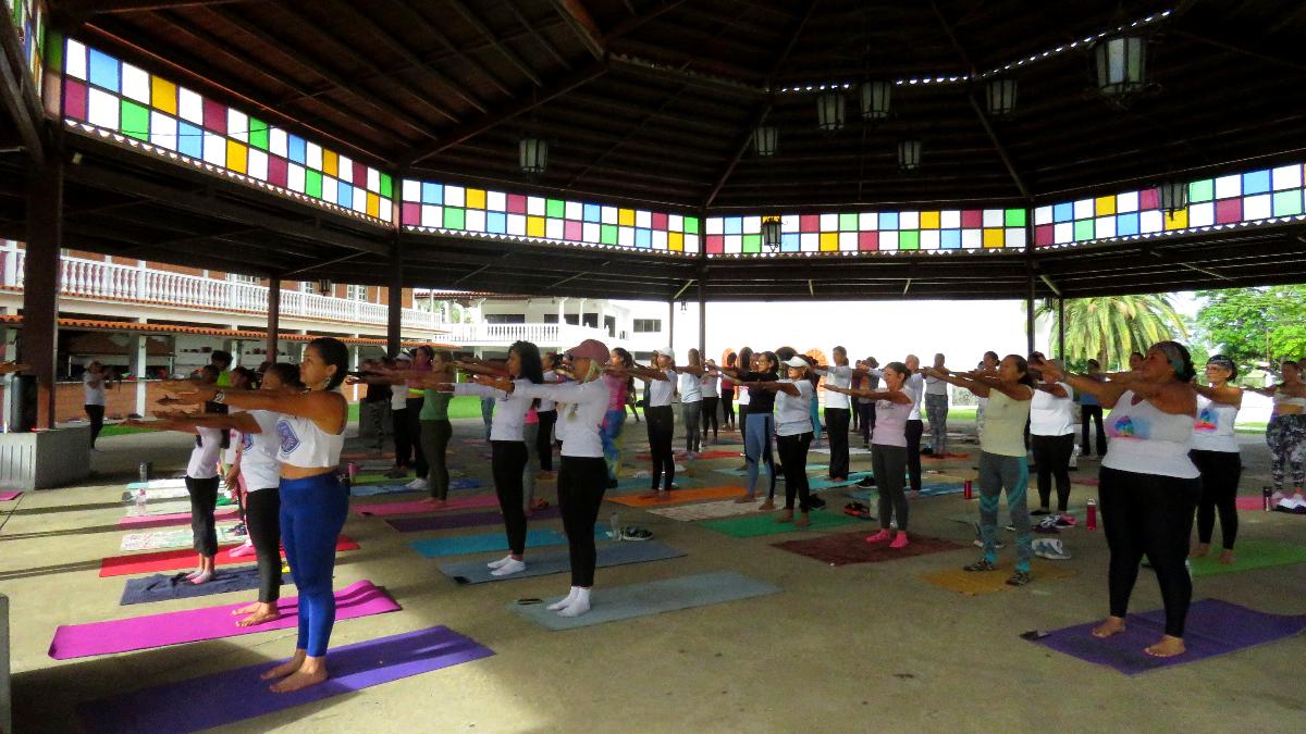 Celebraron el Día Internacional del Yoga en Cagua + Galería