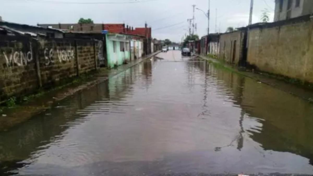 Fuertes lluvias provocan inundaciones en Tucupita