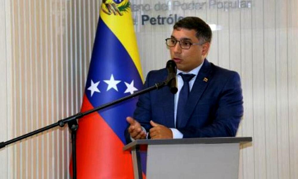 Extraoficial: DGCIM habrían arrestado al ex ministro Pedro Tellechea tras su renuncia