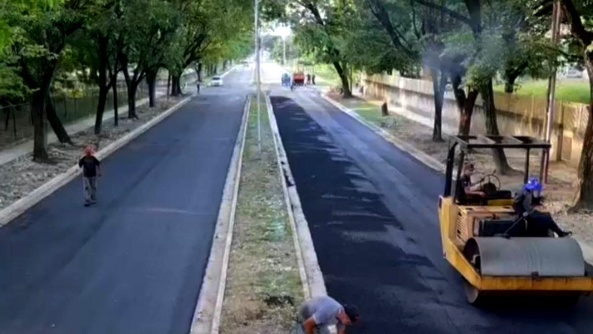 Plan Sucre Vial: continúan labores de asfaltado en comunidad de La Haciendita