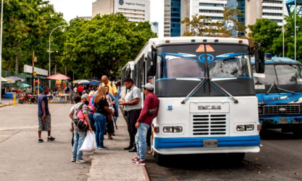 Transportistas quieren fijar precio del pasaje para rutas urbanas en Bs.25