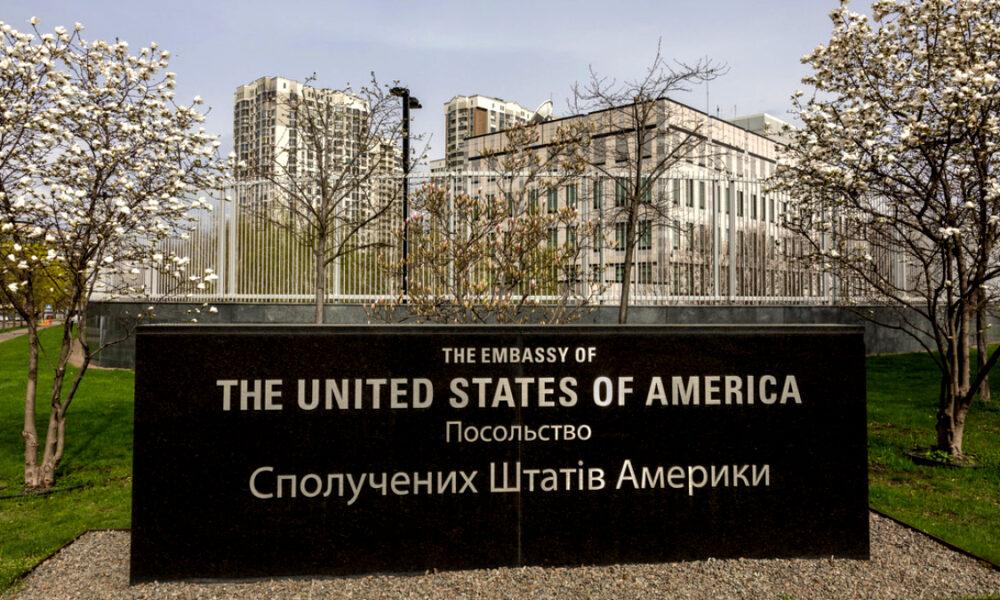 Cierran embajadas de EE.UU., España e Italia por “posible ataque aéreo importante” en Kiev