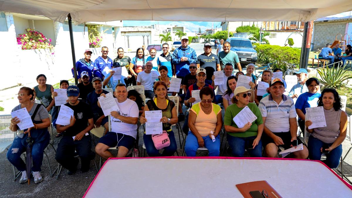 Entregan 350 fichas catastrales en La Casona I y Los Overos de Mariño