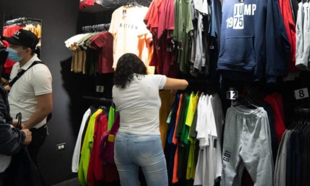 CAVEDIV: 75% de la ropa que se vende en Venezuela es importada