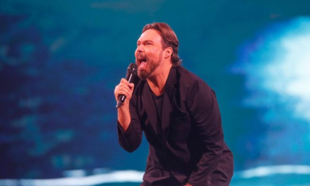 George Harris fracasa estrepitosamente en su presentación en Viña 2025
