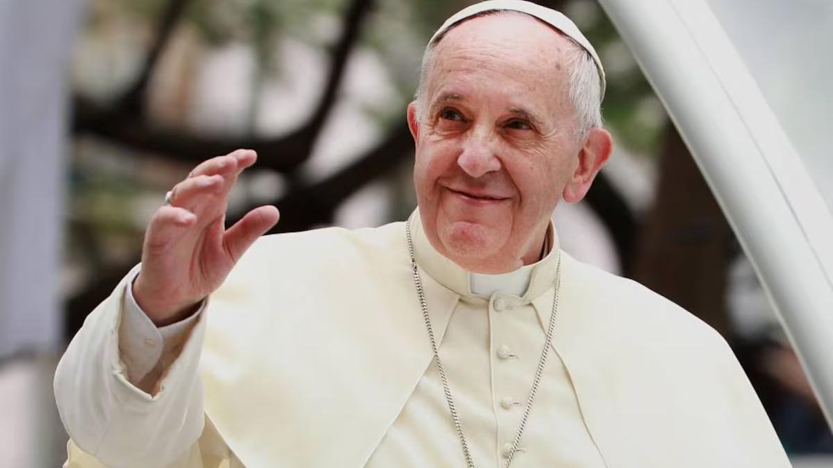 Papa Francisco sufre recaída con crisis respiratoria