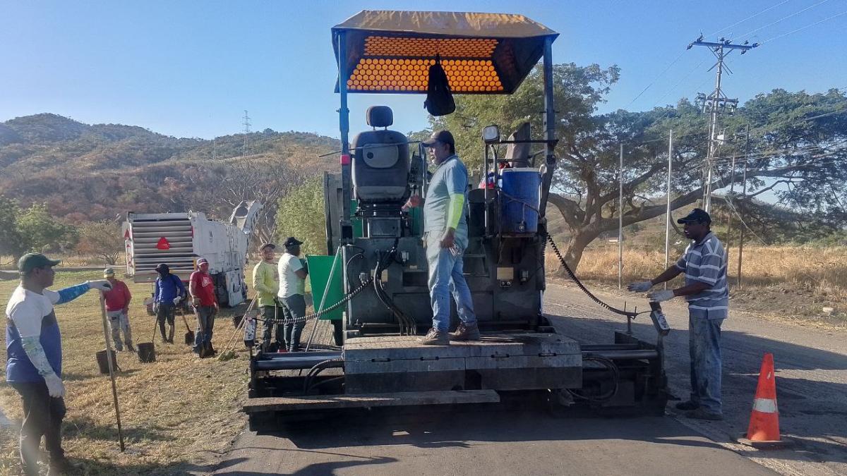 Plan de asfaltado 2025 continúa rehabilitando carretera nacional Cagua-La Villa