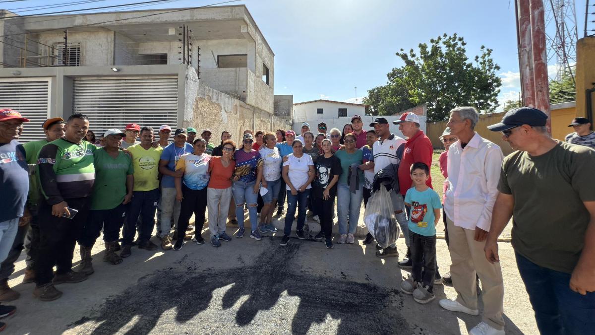 Gobernadora de Aragua Joana Sánchez reinauguró Pozo de Agua en Villa Ingenio