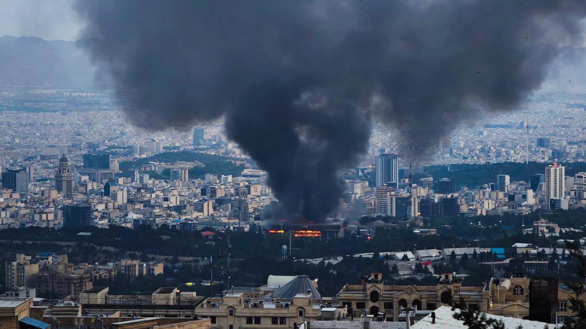 Rusia: Los ataques israelíes contra Irán empujan al mundo hacia una catástrofe