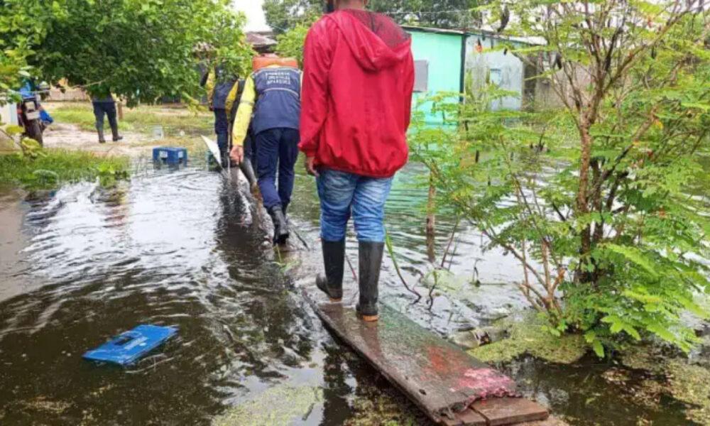 Río Orinoco supera nivel de desborde en Amazonas mientras autoridades atienden emergencia