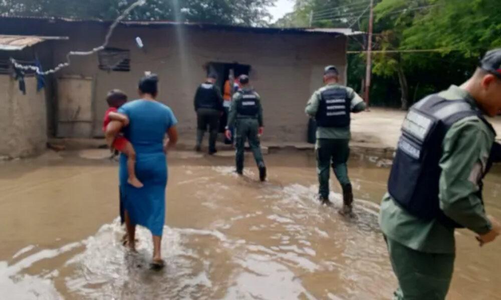 52 familias más evacuadas en Anzoátegui por crecida histórica del río Orinoco