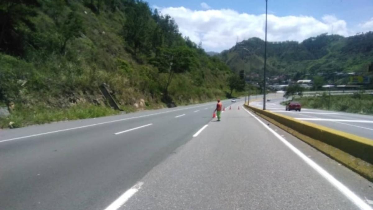 Cierran parcialmente Troncal 1 en Caracas por mantenimiento de puente Las Gaviotas