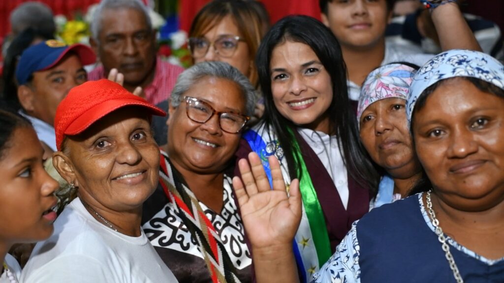 juramentacion-alcaldesa-sta-barbara-3-1024x576 Misledys Ortigoza asume como alcaldesa de Colón: compromiso de gobierno participativo y desarrollo integral